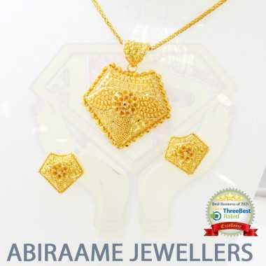 pendant earrings set, pendant and earring set, gold pendant set with earrings, pendant set with earrings gold