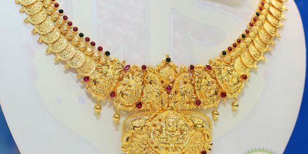 Welcome to the culture bank where you explore the unique beauty elements of brides - JEWELLERY!